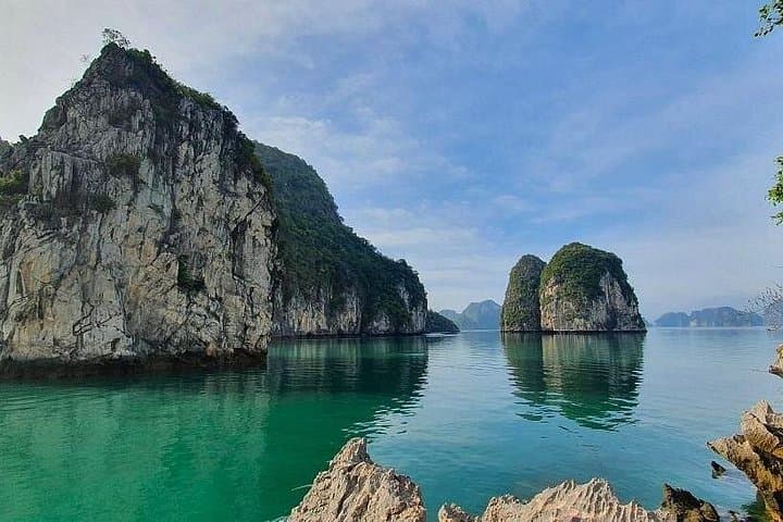 2-Day Bai Tu Long Bay Cruise: Kayak, Thien Canh Son Cave & Overnight from Hanoi photo 4