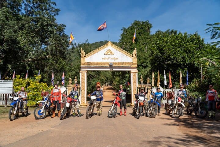 5-Day Cambodia Dirt Bike Tour: Ancient Trails & Jungle Temples photo 5