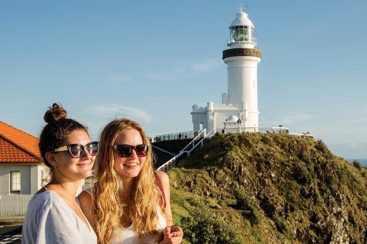Byron Bay and Burleigh Heads Private Day Tour from Brisbane — Lighthouse, Farm & Beaches