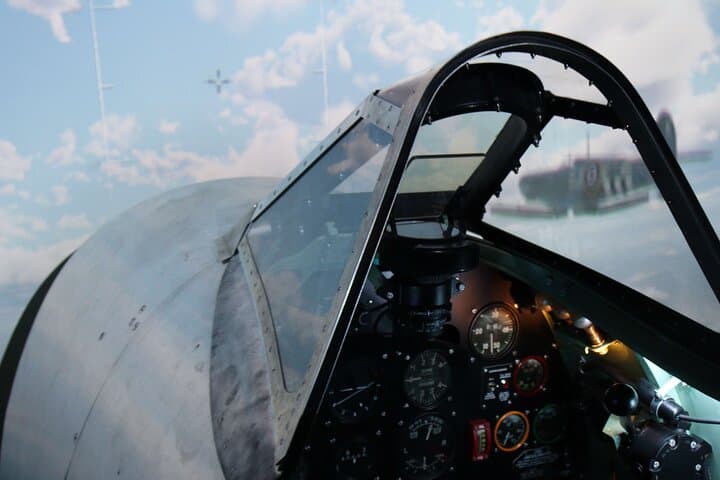 Private Combat Flight Simulator Prague — WWII Dogfight VR Experience photo 5