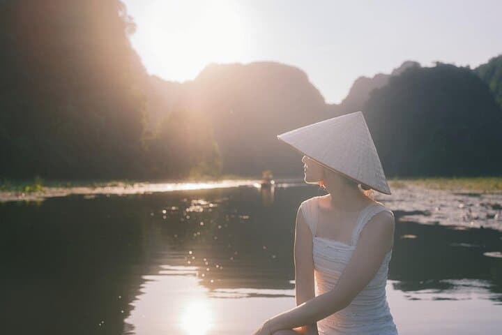 Northern Vietnam in 5 Days: Ninh Binh, Ha Long Bay & Hanoi Essentials