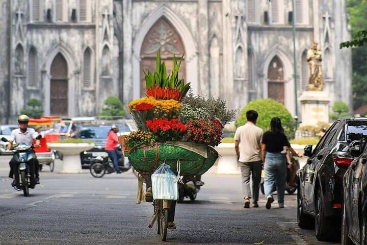 Northern Vietnam in 5 Days: Ninh Binh, Ha Long Bay & Hanoi Essentials photo 2