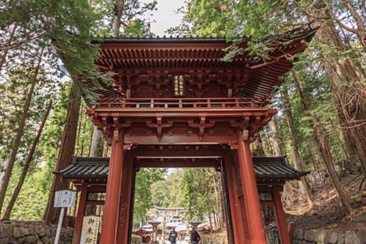 Nikko Private Custom Tour: Toshogu Shrine, Kammangafuchi & Local Guide photo 3