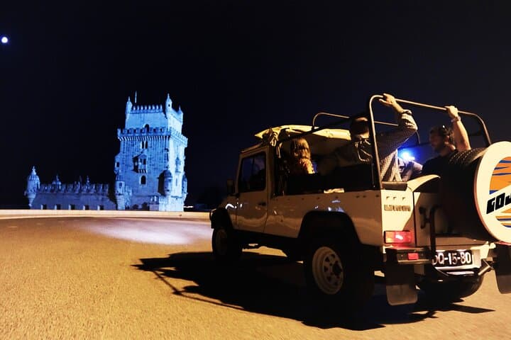 Lisbon Night Jeep Tour with Food & Drink Tastings photo 3