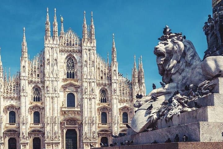 Private Walking Tour of Milan: Duomo, Galleria & Sforza Castle photo 3