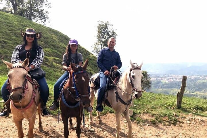 Horseback Ride to Sestillal Waterfall and Salento Viewpoints photo 4