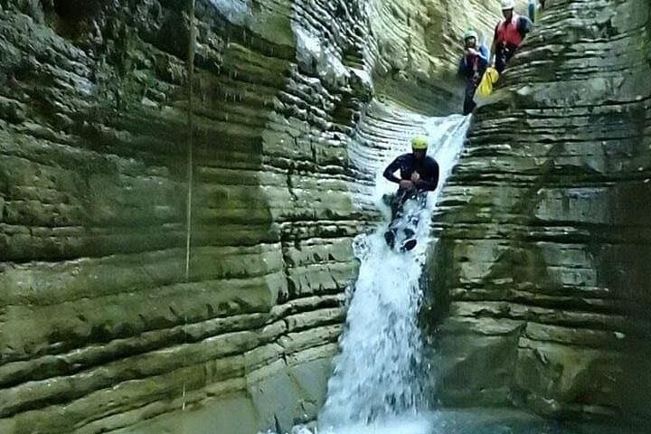 Deos Canyoning at Paleochori: Extreme Rappels in Metsovo's Karst Gorge photo 2