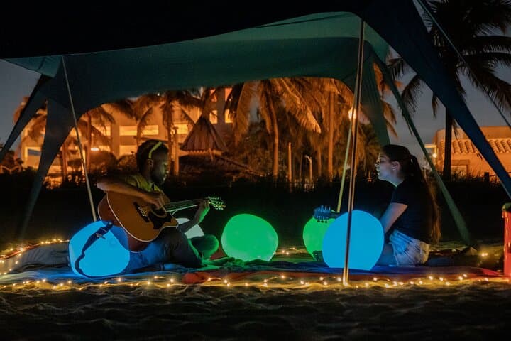 Learn Guitar on Fort Lauderdale Beach: 1-Hour Group Lesson at Charnow Park photo 5