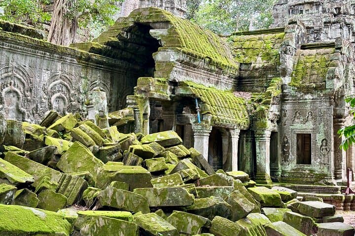 Angkor Iconic Temples Sunrise Tour — Angkor Wat, Ta Prohm & Angkor Thom photo 6