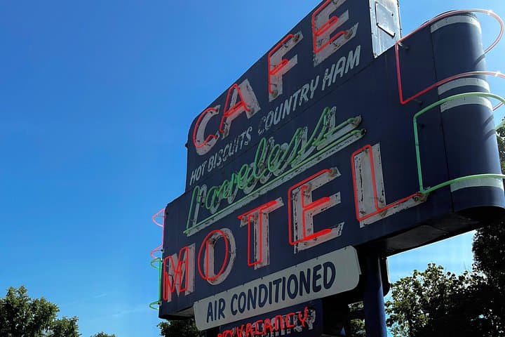 Nashville to Anywhere Day Trip — Private 6‑Hour Suburban Excursions photo 4