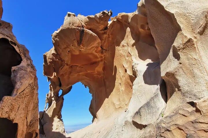 ajuy-caves-las-penitas-hike-betancuria-private-excursion-fuerteventura