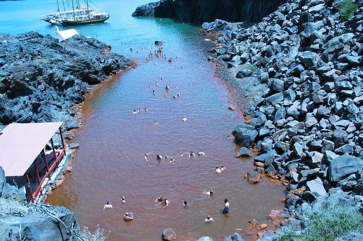 Santorini Volcano and Hot Springs Half-Day Boat Tour photo 4