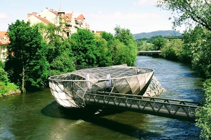 Private Day Trip from Vienna to Graz: Guided Cultural Drive and Walk