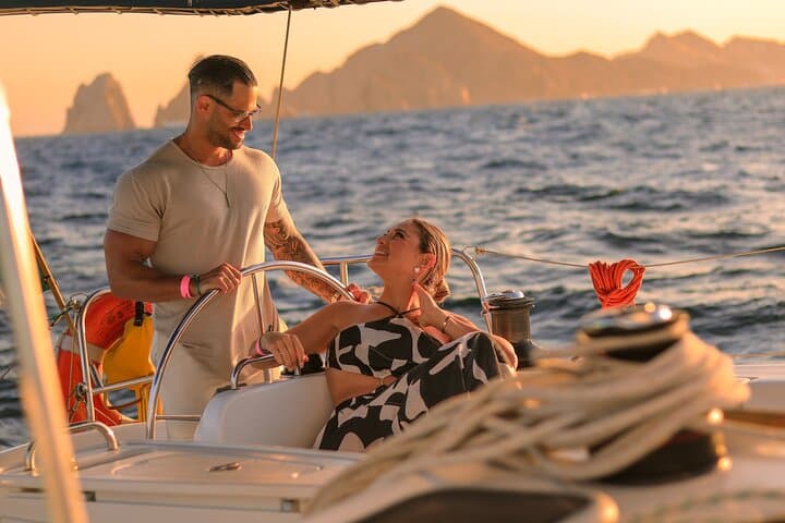 Los Cabos Luxury Sunset Sail: Arch Views, Sea Lions & Open Bar photo 3