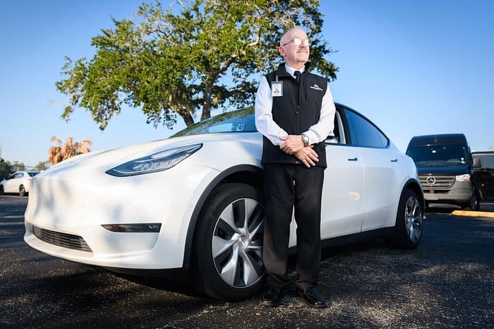 Private Luxury Sedan Transfer from Orlando MCO to Port Canaveral photo 4