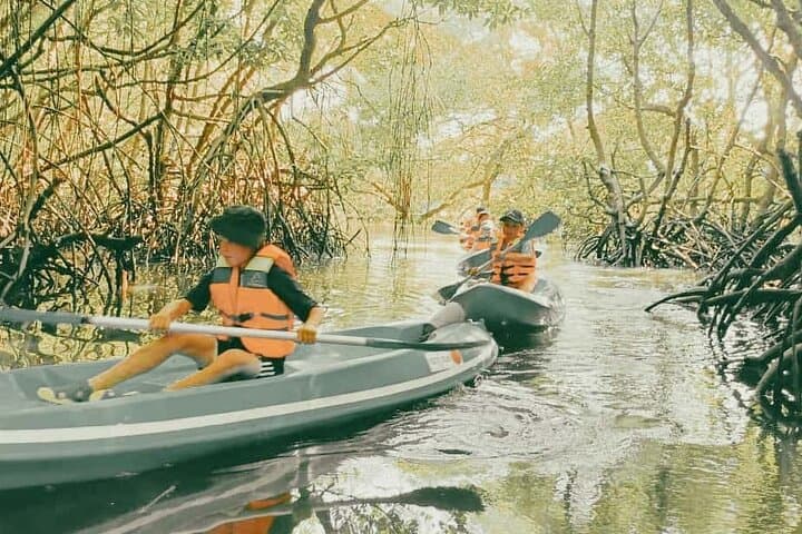 Paddle the Bali Mangroves and Sunset at Uluwatu: Canoeing, Temple Views & Kecak Dance