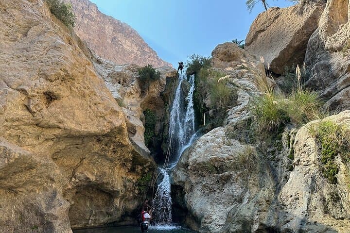 Wadi Mibam Canyoning: Pools, Abseils, and Palm Villages in Oman’s Hajar Mountains