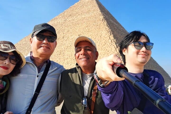 8-Day Cairo and Nile Cruise: Pyramids, Philae & Luxor Highlights