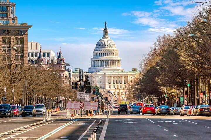 One-Day Washington DC Highlights from NYC — Monuments, Arlington & Smithsonian