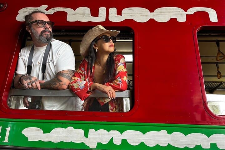 Damnoen Saduak & Mae Klong: Floating and Railway Markets Day Trip from Bangkok photo 1