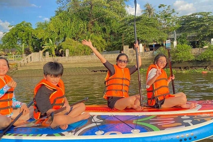 Ho Chi Minh City Private Tour with Saigon River SUP: Landmarks & Paddle Adventure photo 6