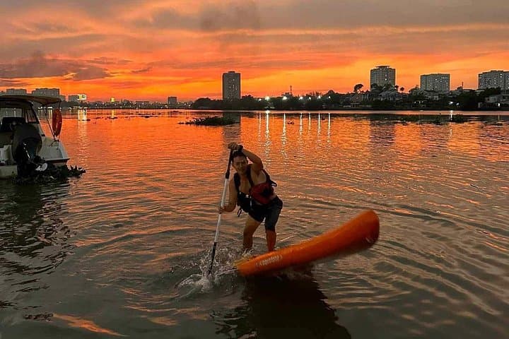 Ho Chi Minh City Private Tour with Saigon River SUP: Landmarks & Paddle Adventure photo 4
