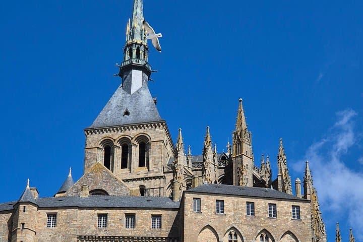 Full-Day Private Tour: Mont Saint-Michel and Normandy D‑Day Beaches from Paris photo 4