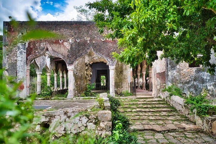 Oxkintok & Hacienda Mucuyché: Day Trip to Cenotes and Maya Ruins from Mérida photo 6