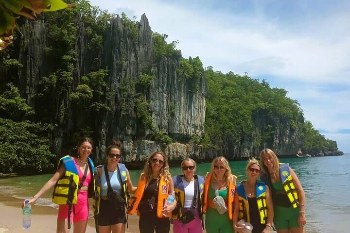 Private Underground River Tour from El Nido to Puerto Princesa — Day Trip to the Puerto Princesa Subterranean River