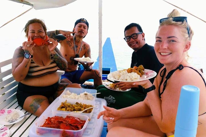 Balabac 3-Day Private Island Expedition: Starfish Sandbar, Turtles & Remote Camping photo 3