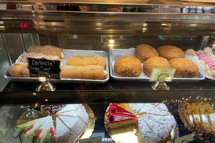 San Diego Donut Tour: Little Italy Donuts, Pastries & Coffee Walk photo 3