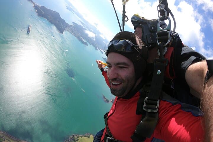 Bay of Islands 16,000ft Skydive — Tandem Freefall Over 144 Islands photo 5
