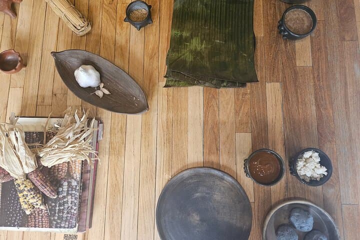 Tamales & Mezcal in La Juárez: Hands-On Culinary Tour in Mexico City photo 5