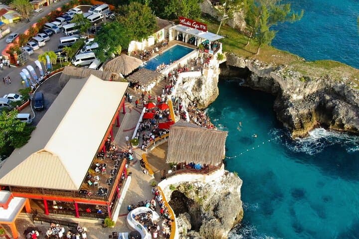 Experience Negril: Margaritaville Delights and Rick’s Café Spectacles photo 2
