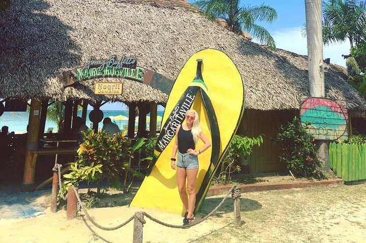 Experience Negril: Margaritaville Delights and Rick’s Café Spectacles photo 4