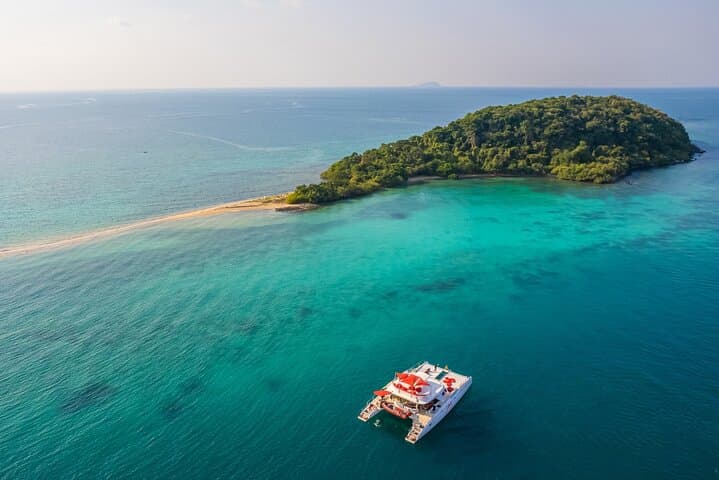 Pattaya Sunset Catamaran: Island Hopping with Lunch and Snorkel