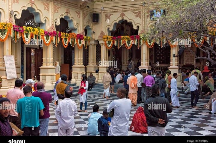 Private Day Tour: Taj Mahal, Mathura & Vrindavan from Delhi photo 4