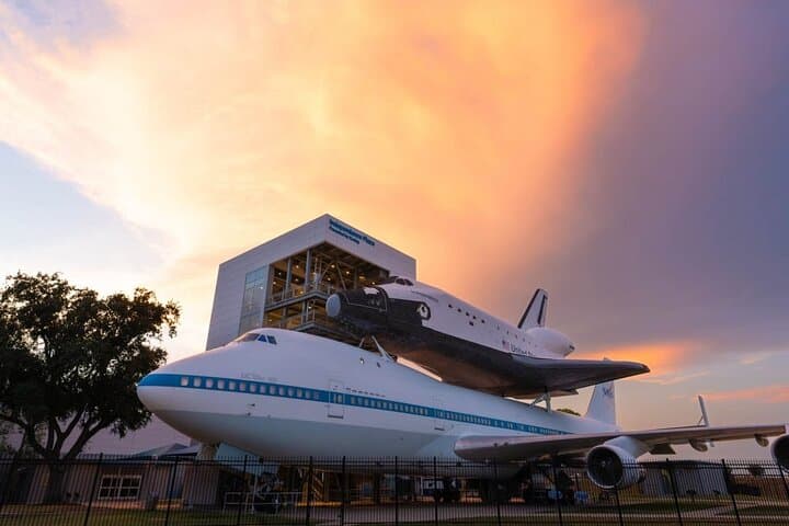 IAH Airport to Johnson Space Center & Galveston — Private Arrival Transfer photo 4