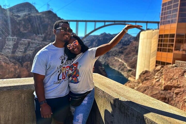 Cross Hoover Dam: Half-Day Tour from Las Vegas to Seven Magic Mountains photo 2