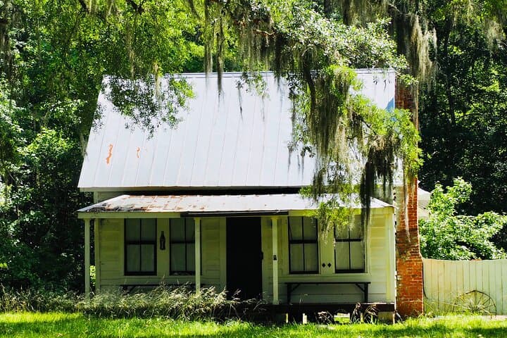 Daufuskie Island Guided History Tour: Back-Island History & Artisans from Hilton Head photo 4