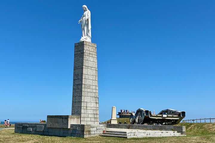 Journey Through History: Mont Saint-Michel and D-Day Beaches Private Tour photo 3