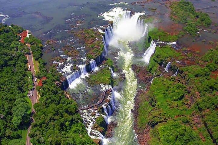Iguazu Falls Helicopter Tour — 10-Minute Flight Over Devil's Throat photo 5