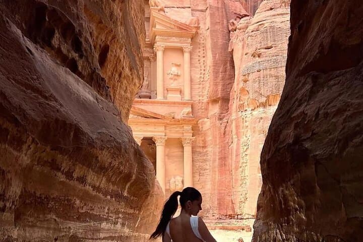 4-Day Jordan History Private Tour — Petra, Wadi Rum & Amman's Ancient Highlights photo 5