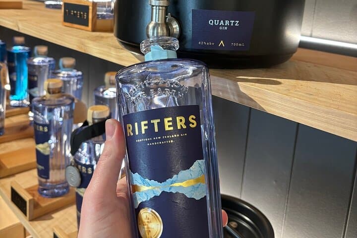 Queenstown Gin, Wine & Beer Tour — Small-Group Tastings with Alpine Views photo 5