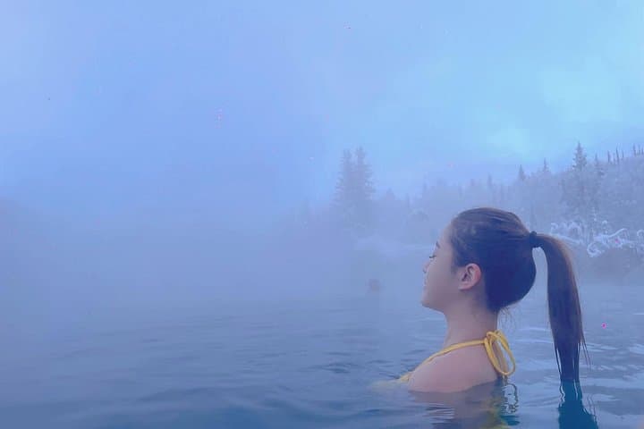 Chena Hot Springs Day Trip from Fairbanks — Soak, Ice Museum & Northern Lights Potential photo 2