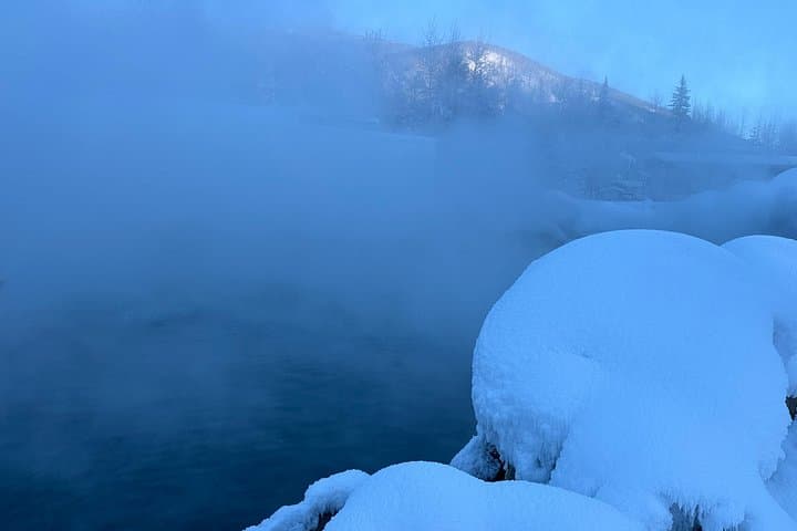 Chena Hot Springs Day Trip from Fairbanks — Soak, Ice Museum & Northern Lights Potential photo 3