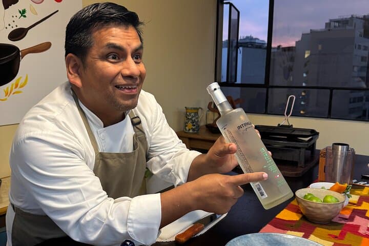 Evening Cooking in Lima: Make Picarones, Anticuchos & Pisco Sour photo 2