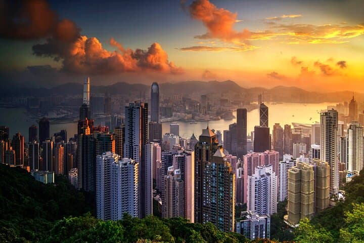 Victoria Peak Hiking Tour: Central Hong Kong Views & Forest Trails