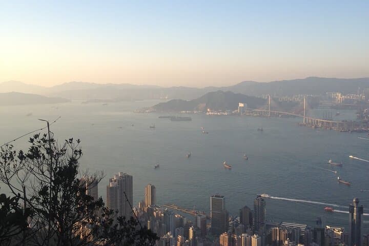 Victoria Peak Hiking Tour: Central Hong Kong Views & Forest Trails photo 4
