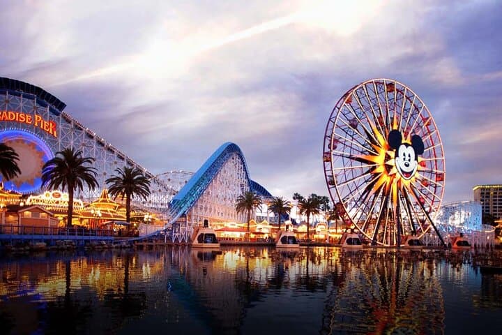 LAX to Long Beach, Hollywood & Irvine: Private 24/7 Airport Transfer photo 5